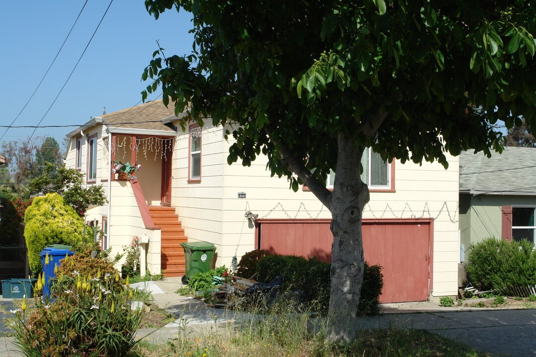 539 Everett St in El Cerrito, CA - Foto de edificio