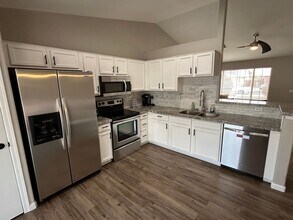 14658 W Marcus Dr in Surprise, AZ - Building Photo - Building Photo