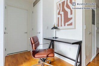 635 W 42nd St, Unit FL11-ID2064 in New York, NY - Building Photo - Building Photo