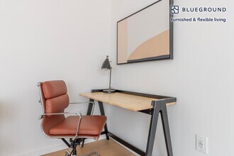 255 W 94th St in New York, NY - Foto de edificio - Building Photo