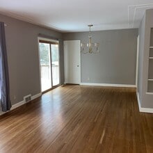 3208 Greysolon Pl in Duluth, MN - Building Photo - Building Photo