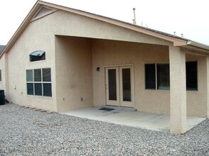 3459 Oasis Springs Rd NE in Rio Rancho, NM - Building Photo - Building Photo