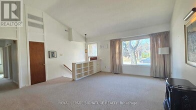 42 Jubilee Crescent in Toronto, ON - Building Photo - Building Photo