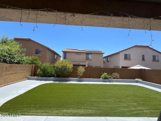 property at 2017 W Marconi Ave
