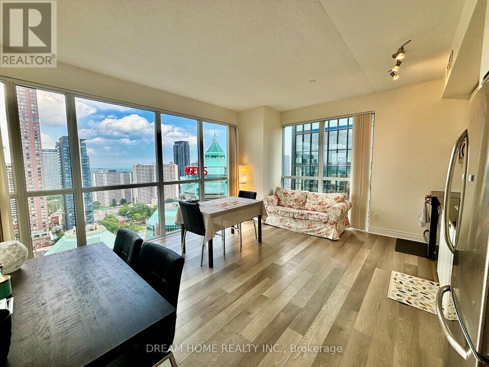 28 Ted Rogers Way in Toronto, ON - Building Photo