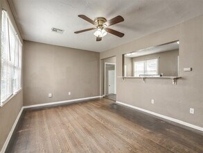 209 Elm St in Midwest City, OK - Building Photo - Building Photo