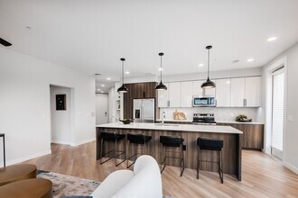 Bel Aire in Lakewood, CO - Building Photo - Building Photo