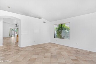 1462 W Blue Ridge Way in Chandler, AZ - Building Photo - Building Photo