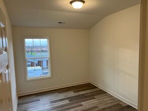 347 Platt Dr in Nicholasville, KY - Building Photo - Building Photo