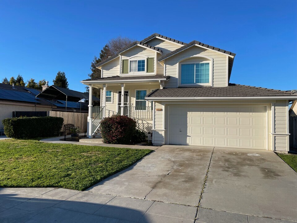 2713 Mitchell Ave, Unit B in Clovis, CA - Foto de edificio