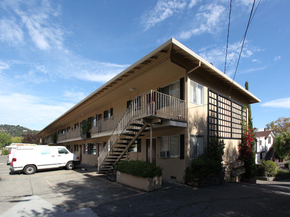 D Street Apartments in San Rafael, CA - Building Photo