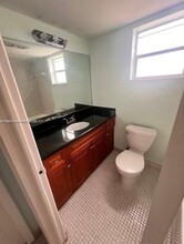 8161 SW 24th Ct in Davie, FL - Foto de edificio - Building Photo