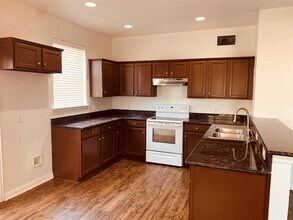 852 Brockden Dr in Mesquite, TX - Building Photo - Building Photo
