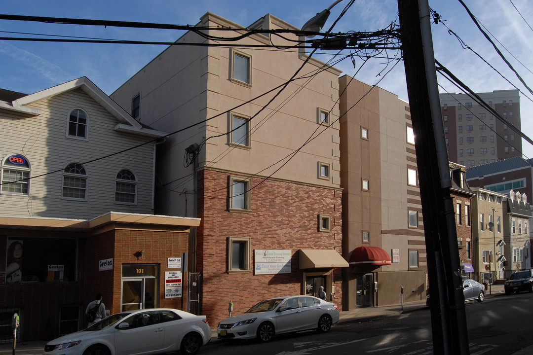 Bayard Street Apartments in New Brunswick, NJ - Foto de edificio