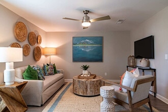 ReNew Dunwoody in Sandy Springs, GA - Building Photo - Building Photo