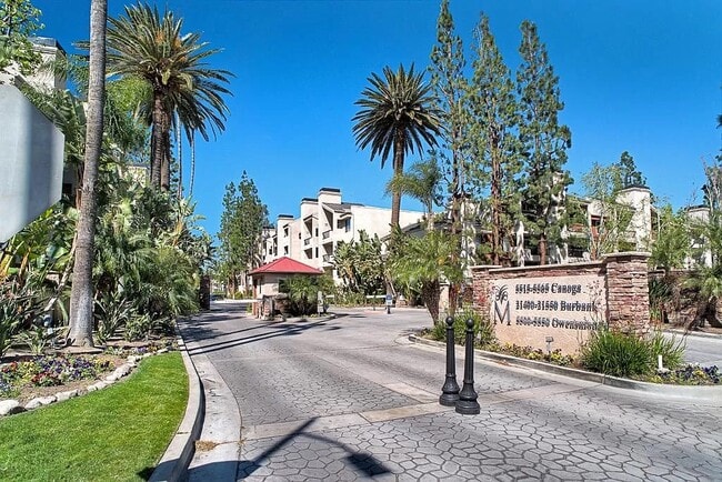 21450 Burbank Blvd, Unit 201