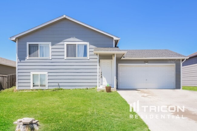 property at 2531 Bearwood Ave