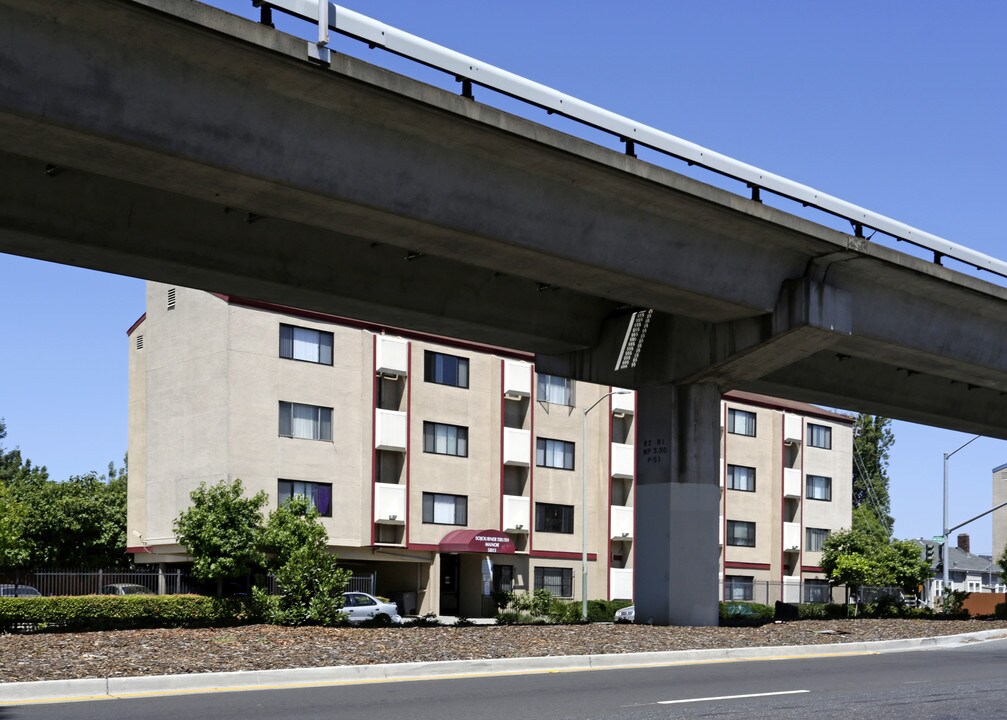 Sojourner Truth Manor in Oakland, CA - Building Photo