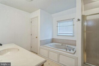 14610 Balsam Ct in Swan Point, MD - Building Photo - Building Photo