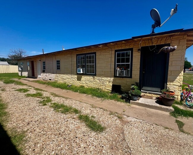 property at 1120 33rd St