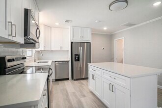 1911 Madison Dr in North Myrtle Beach, SC - Building Photo - Building Photo