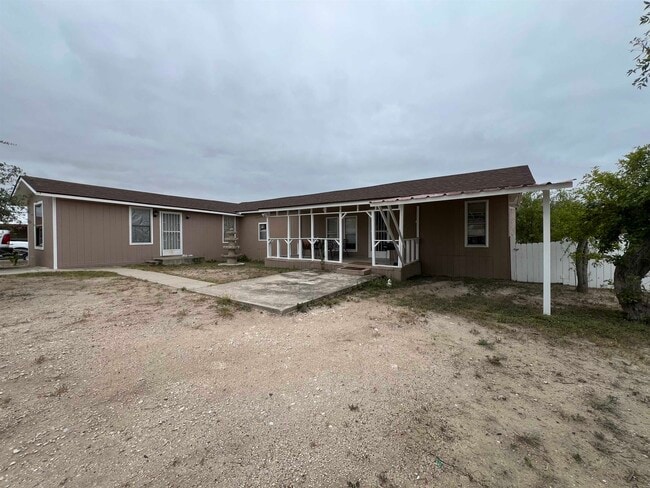 125 Burge Dr in Del Rio, TX - Building Photo - Building Photo