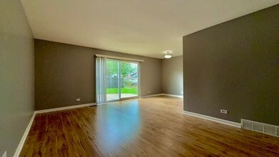 9117 Barberry Ln in Des Plaines, IL - Building Photo - Building Photo