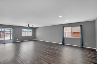 260 Brittania Rd in Hemet, CA - Building Photo - Building Photo