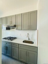 50-52-52 48th St in Queens, NY - Building Photo - Building Photo