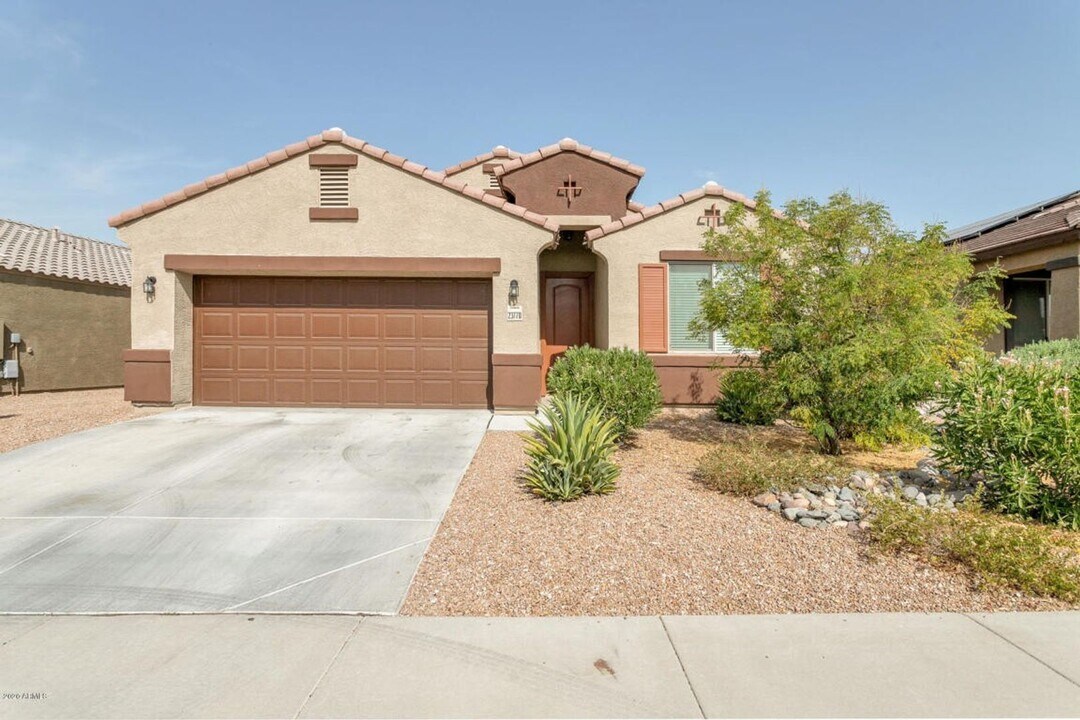 23770 W Ripple Rd in Buckeye, AZ - Building Photo