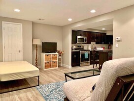 352 1st St in Jersey City, NJ - Building Photo