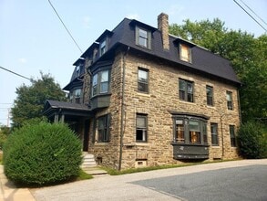 105 Bethlehem Pike, Unit 2F in Philadelphia, PA - Building Photo - Building Photo