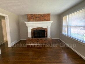 814 N 17th St in Belleville, IL - Building Photo - Building Photo