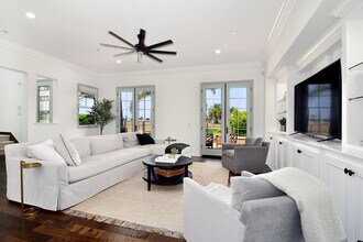 4011 Adriatic St in Oxnard, CA - Building Photo - Building Photo