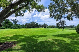 4022 Penshurst Park in Sarasota, FL - Building Photo - Building Photo
