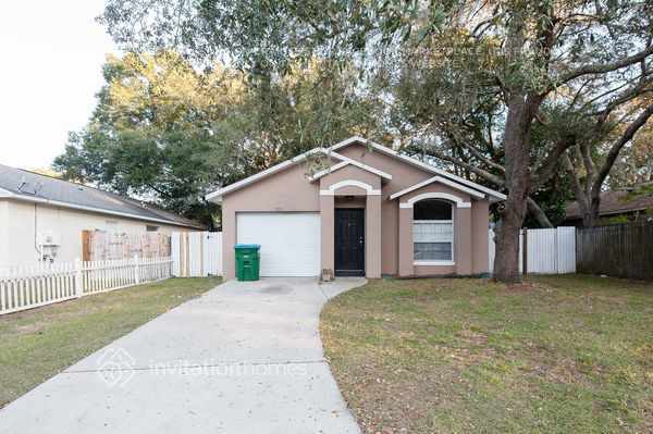 525 Winding Oak Ln in Longwood, FL - Building Photo