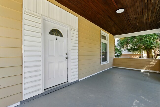 3706 Chesholm Rd in Baltimore, MD - Building Photo - Building Photo