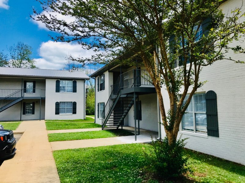 Azalea Court I in Alexander City, AL - Foto de edificio