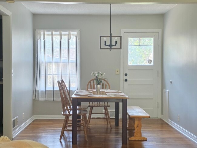 2350 S Erie St in Wichita, KS - Building Photo - Building Photo