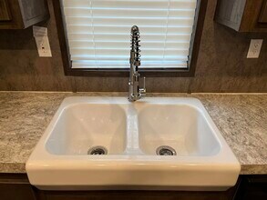 117 Betty St in Conroe, TX - Building Photo - Building Photo