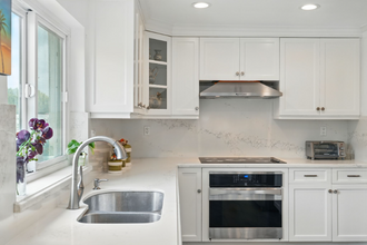 9330 Clifton Way in Beverly Hills, CA - Building Photo - Building Photo
