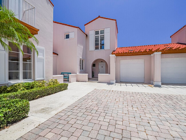 property at 4934 Wood Duck Cir