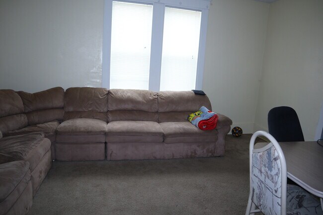 831 6th St in California, PA - Building Photo - Building Photo