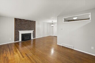 2022 Northglen Dr in Colorado Springs, CO - Building Photo - Building Photo