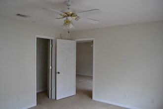 101 Hall St in Hinesville, GA - Building Photo - Building Photo