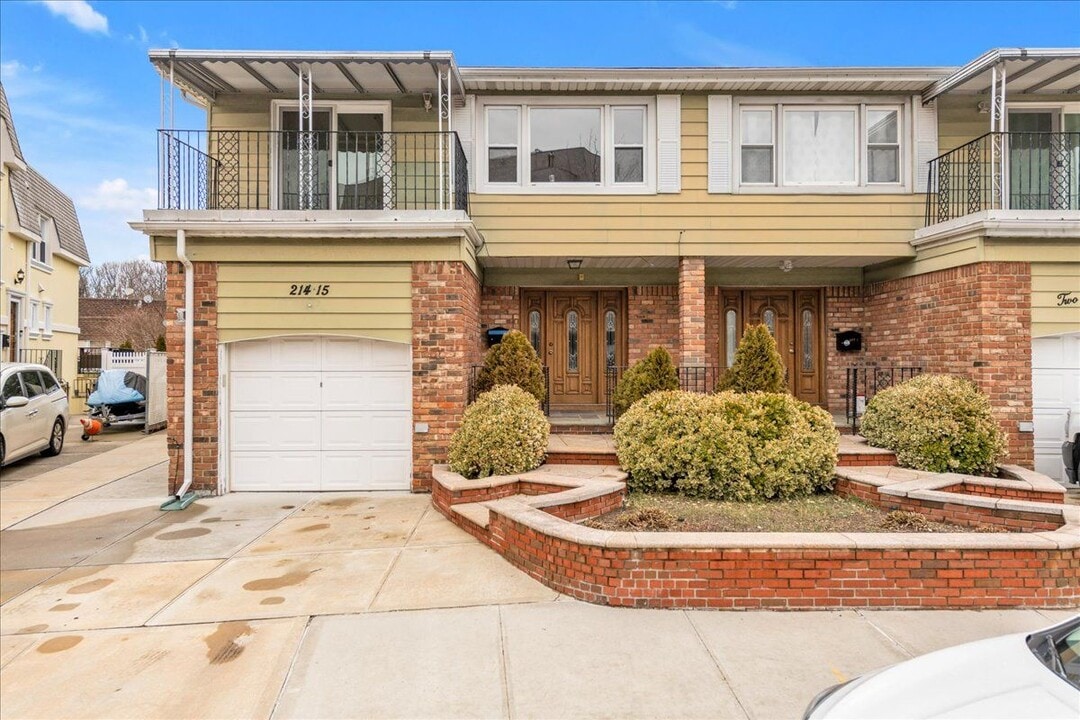 212-17-217 15th Ave in Queens, NY - Building Photo