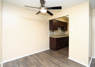 Oakmont Apartment Homes in Arlington, TX - Foto de edificio - Interior Photo