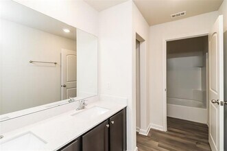 149 Switchback Hl Rd in Newark, TX - Building Photo - Building Photo