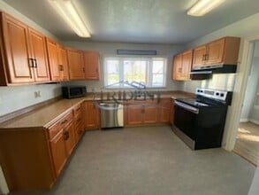 9618 Garden Hwy in Yuba City, CA - Building Photo - Building Photo