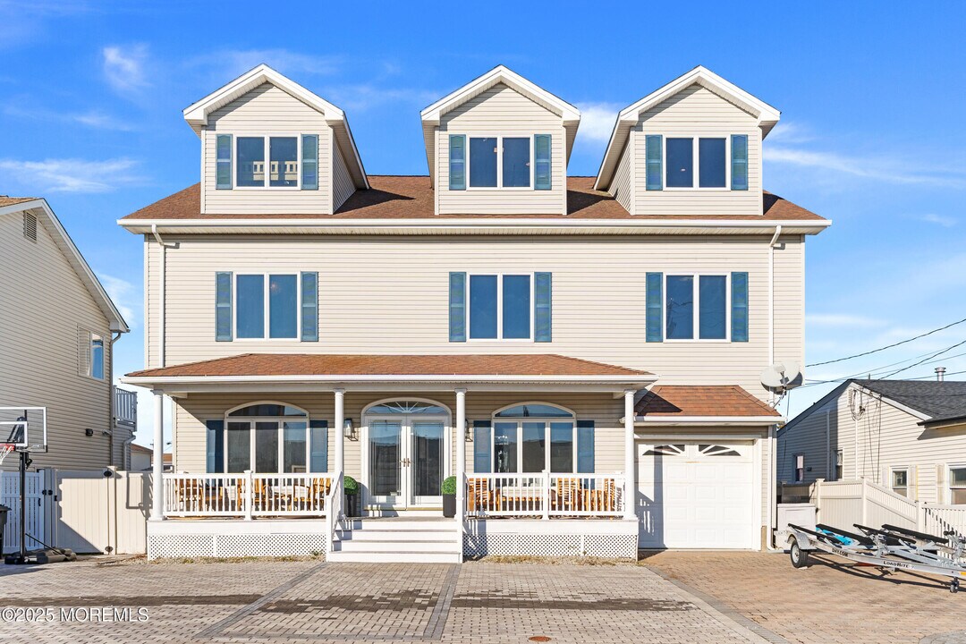 3456 E Thistle Ave in Toms River, NJ - Building Photo